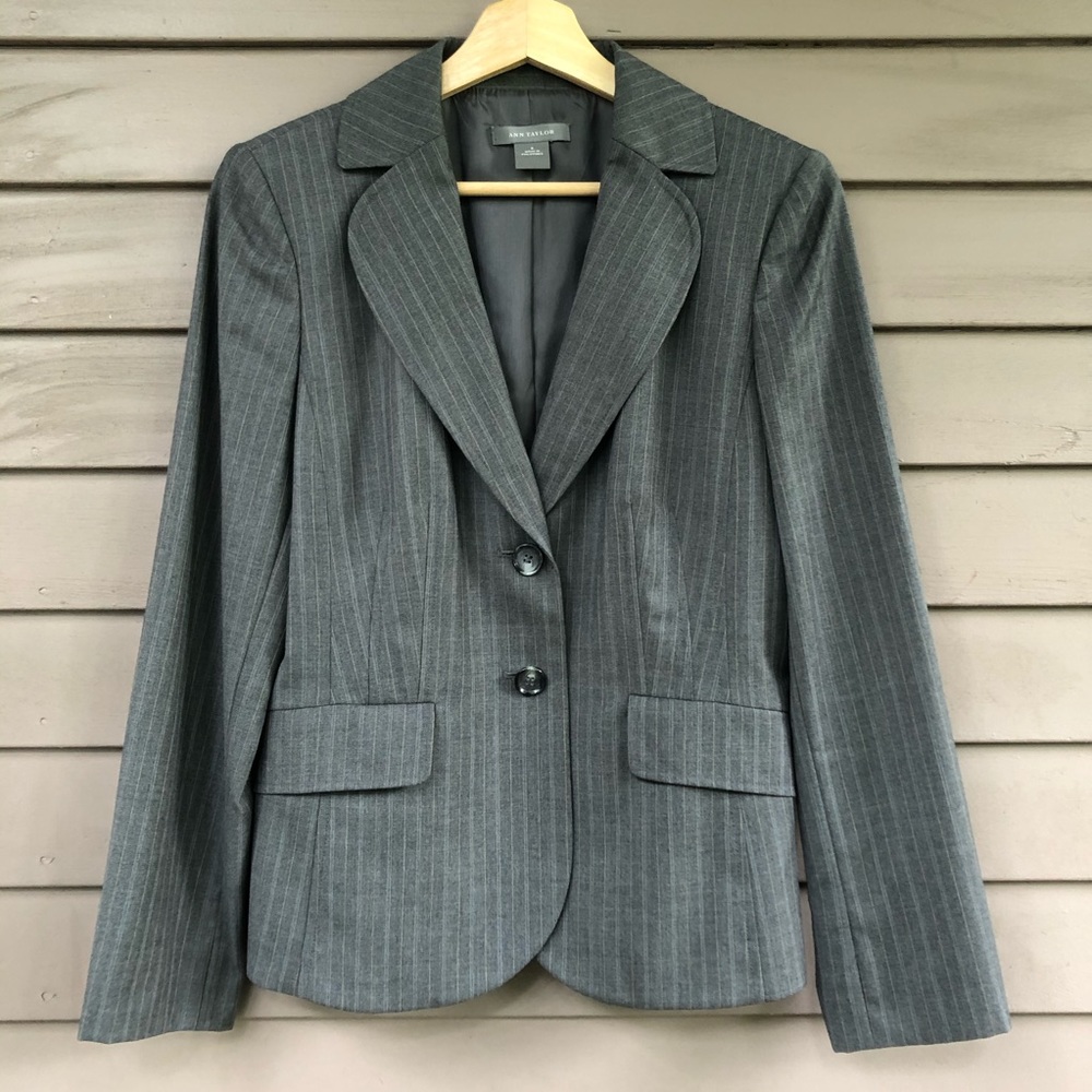 Ann Taylor gray pinstripe blazer/suit jacket